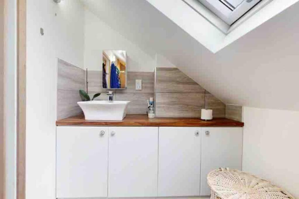 Love Lancing By The Sea With Optional Large Hot Tub Sleeps Up To 8 & Free Parking Villa Exterior photo