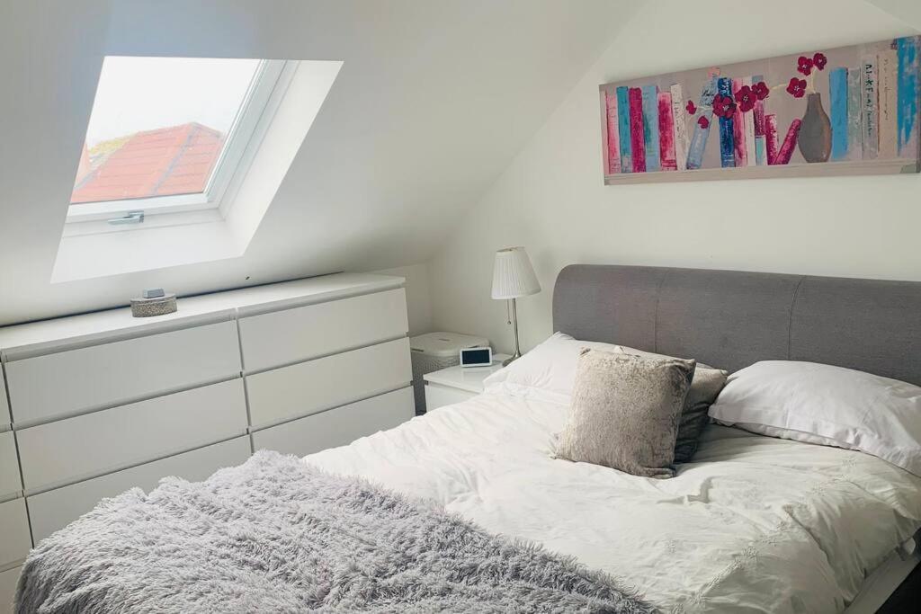Love Lancing By The Sea With Optional Large Hot Tub Sleeps Up To 8 & Free Parking Villa Exterior photo